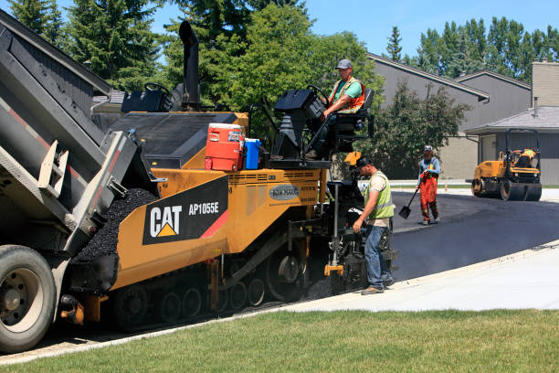 Best Driveway Resurfacing Pavers  in New London, WI